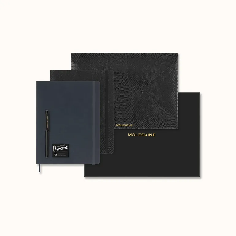Precious & Ethical Vegea sběratelská sada Moleskine XL - dva zápisníky XL, obálka A4 a plnící pero Kaweco