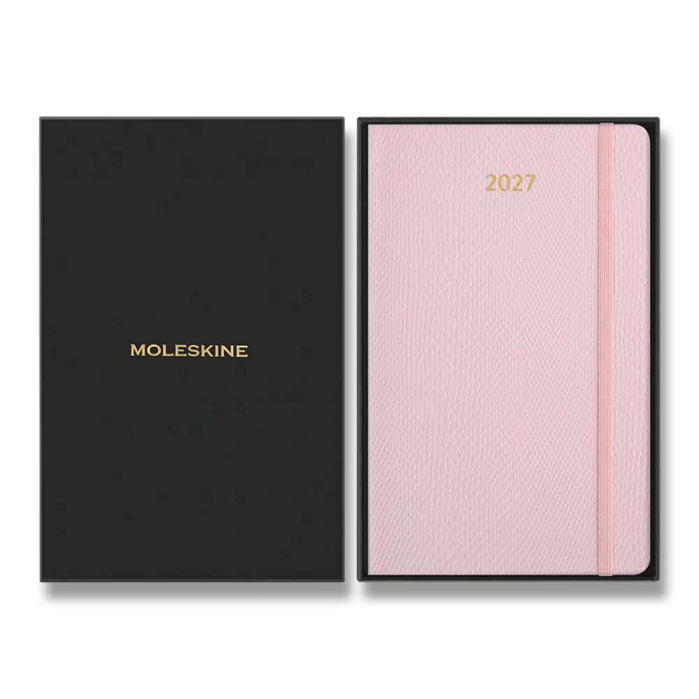 Precious & Ethical Vegea plánovácí zápisník Moleskine 2027 měkký růžový L v dárkové krabici